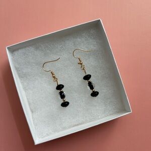 Elegant Black and Gold Plate Dangle Earrings